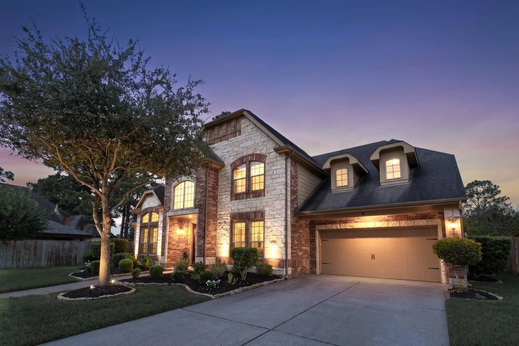 440 Old Orchard Court, Dickinson