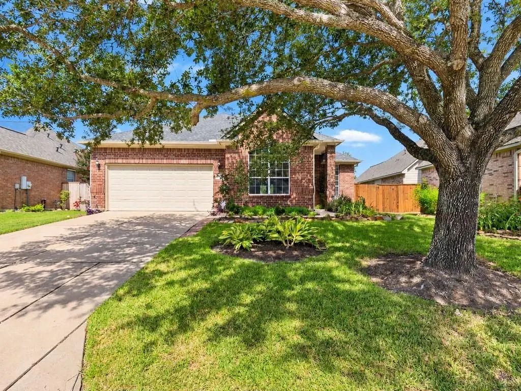 2404 S Venice Drive, Pearland
