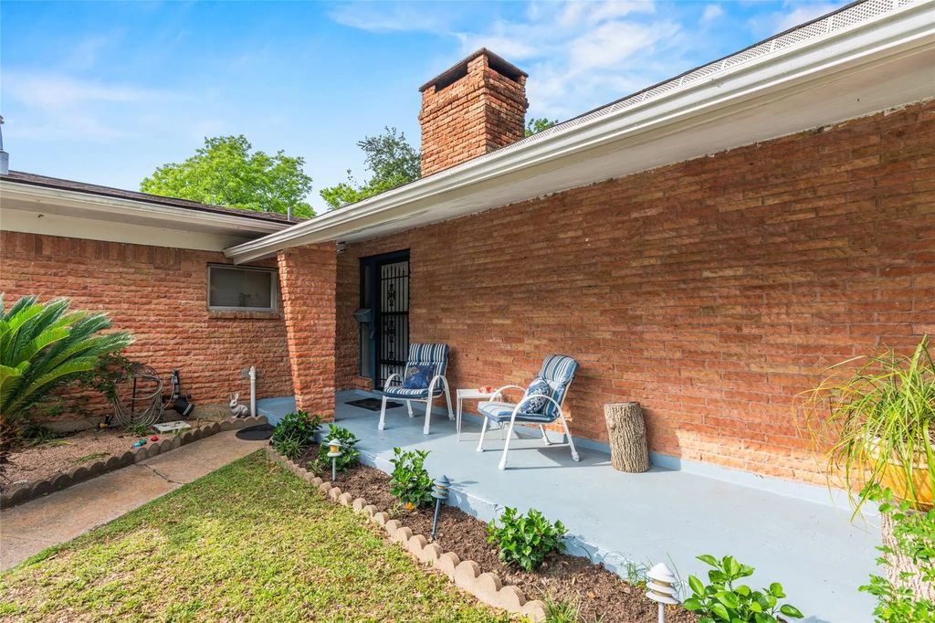 114 20th Avenue, Texas City