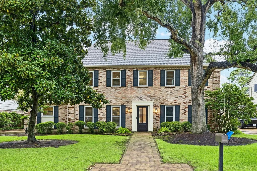 14810 Chadbourne Drive, Houston