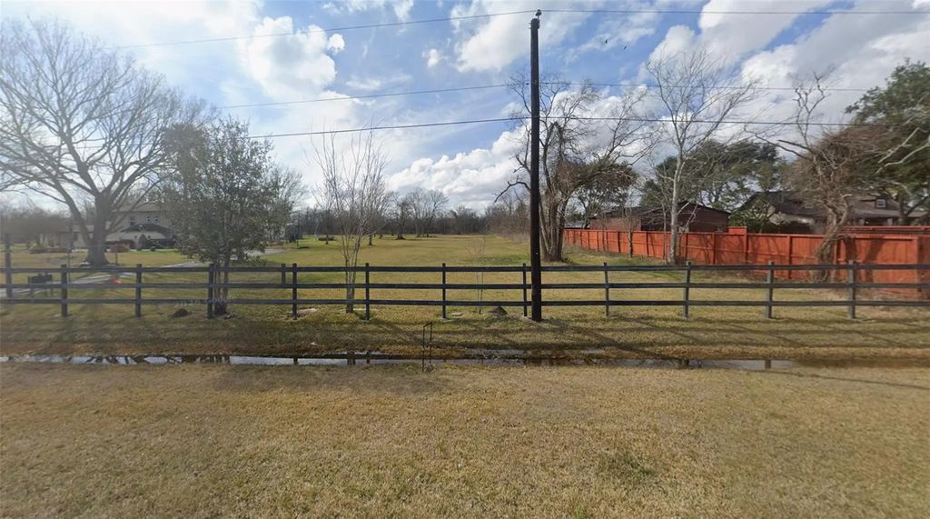 Mason Road, Manvel