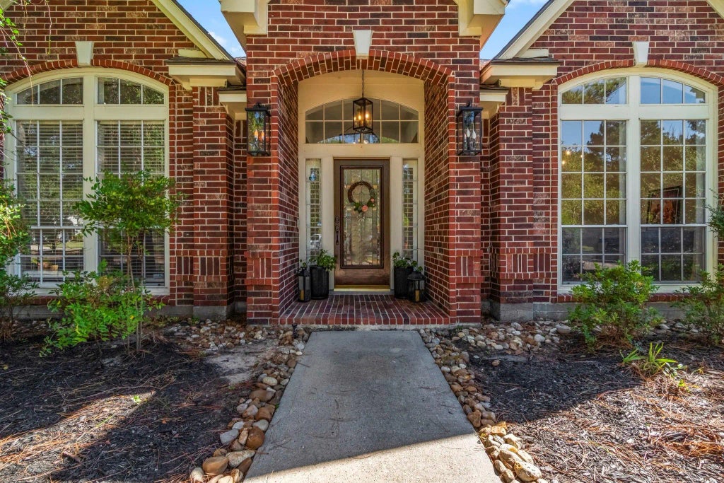 2 Quiet Oak Drive, The Woodlands