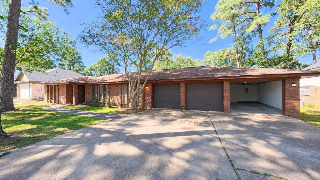 2118 Eagle Point Road, Crosby