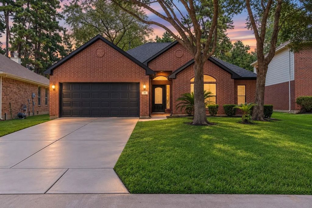 18 Griffin Hill Court, The Woodlands