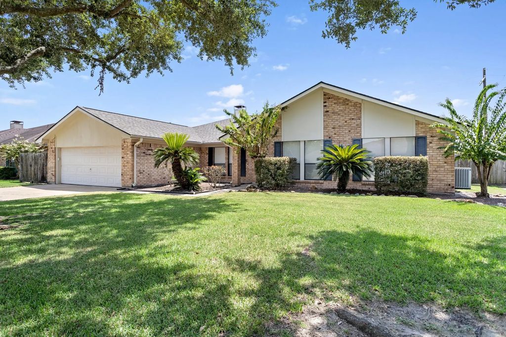 7035 Shanahan Drive, Beaumont