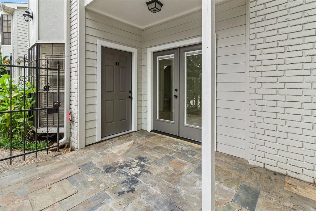 1911 Bering Drive, Houston