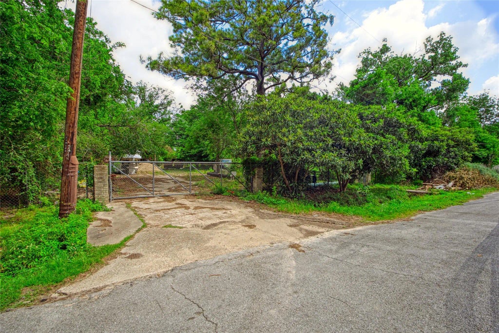 7505 Jay Street, Houston