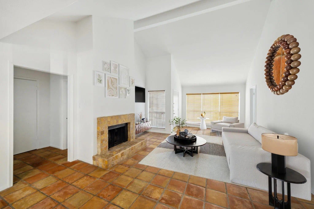 2100 Tanglewilde Street 184, Houston