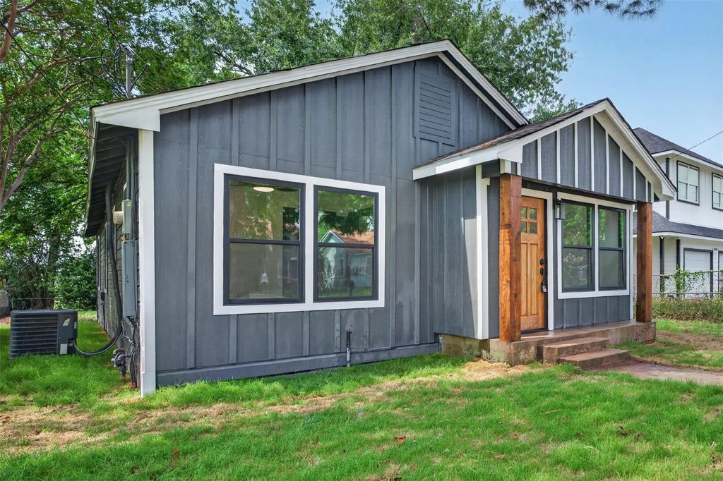 1506 Clay Street, Brenham