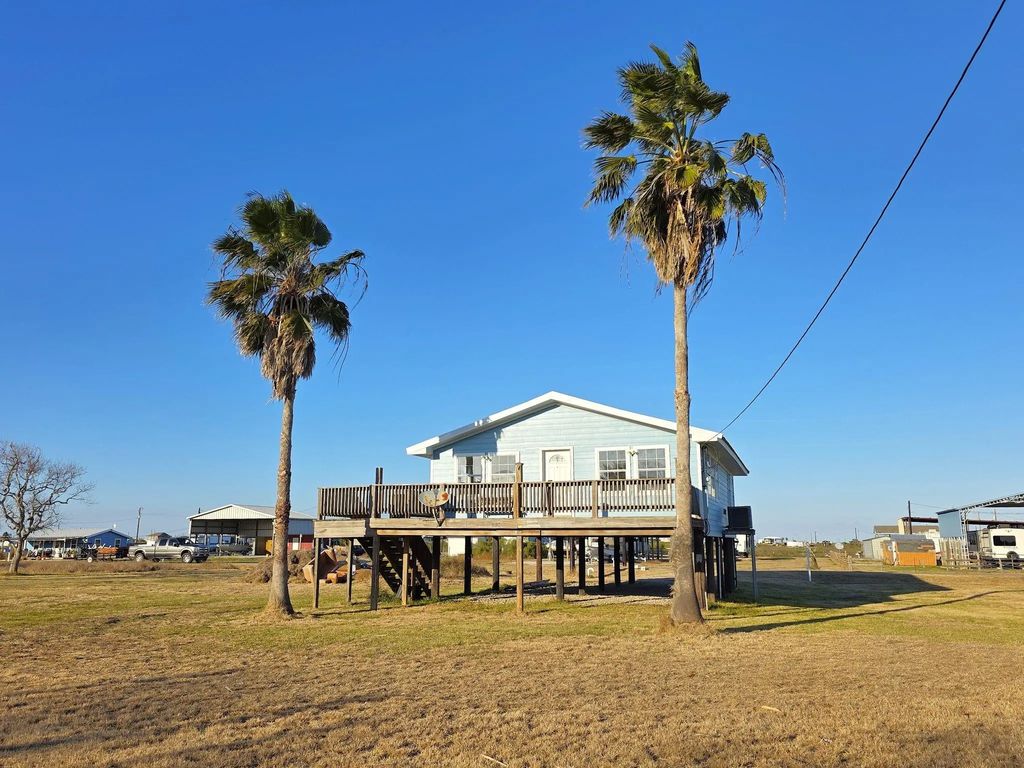 405 Blue Water Boulevard, Sargent