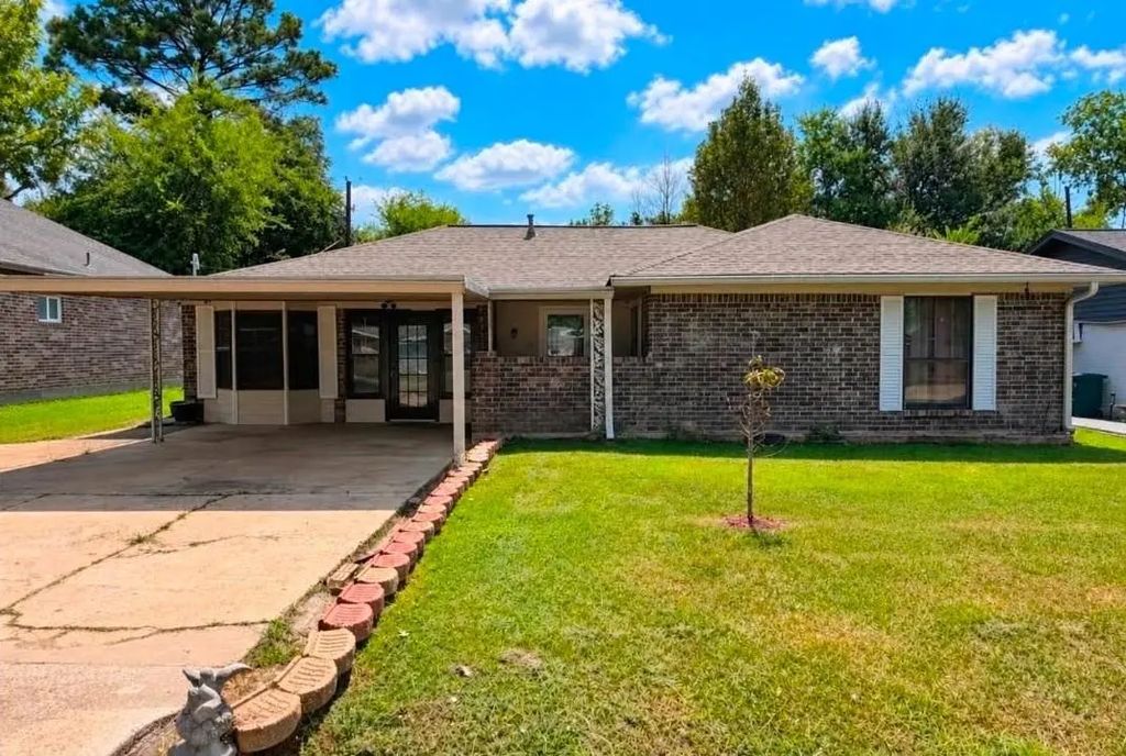 815 Magnolia Avenue, Crosby
