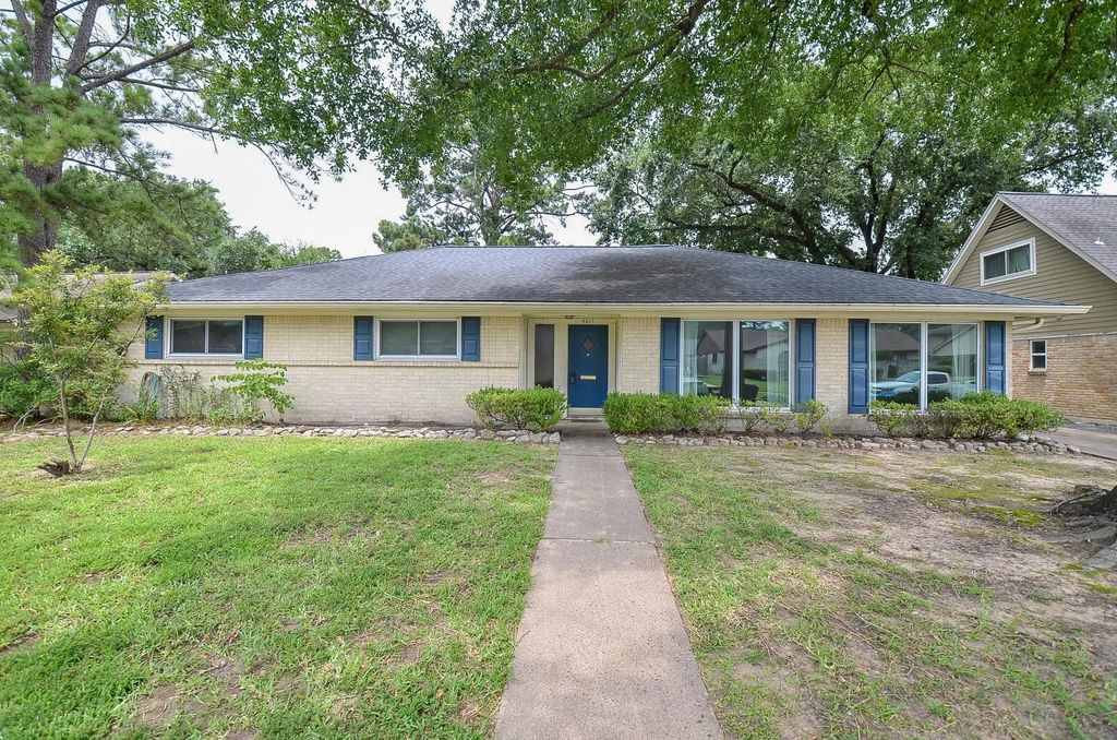 4611 Chantilly Circle, Houston