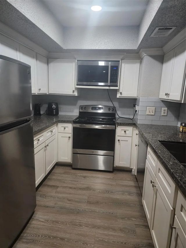 2816 S Bartell Drive 4, Houston