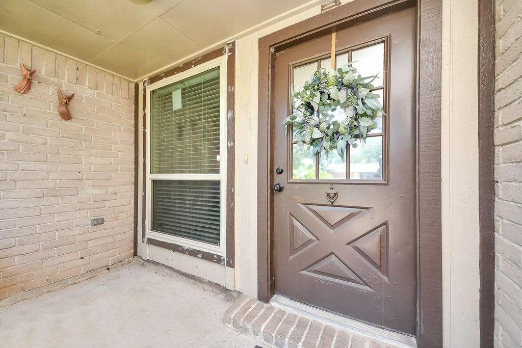 7802 Alegria Drive, Houston