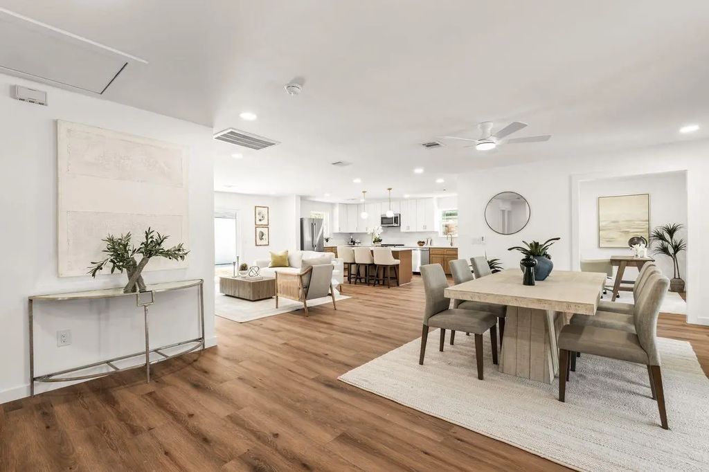 5207 Hummingbird Street, Houston