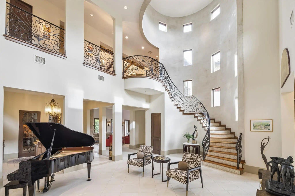 322 Crestwood Drive, Houston