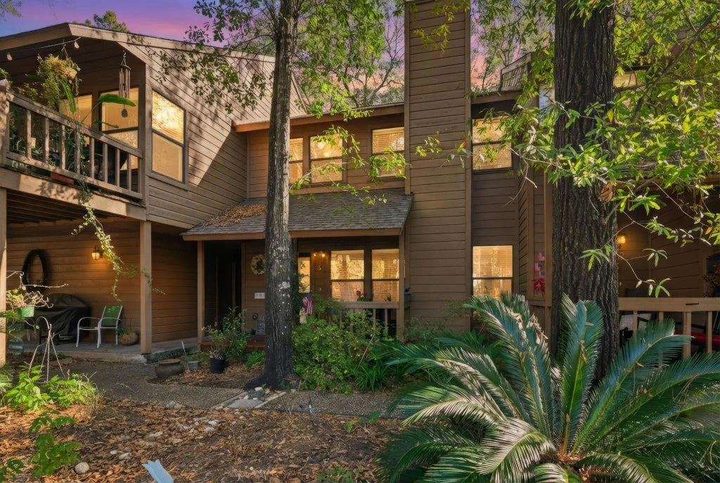 4 Sawmill Grove Lane, The Woodlands