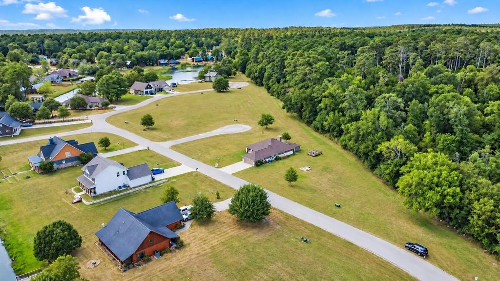 37 Wildwood Lake Drive, Huntsville