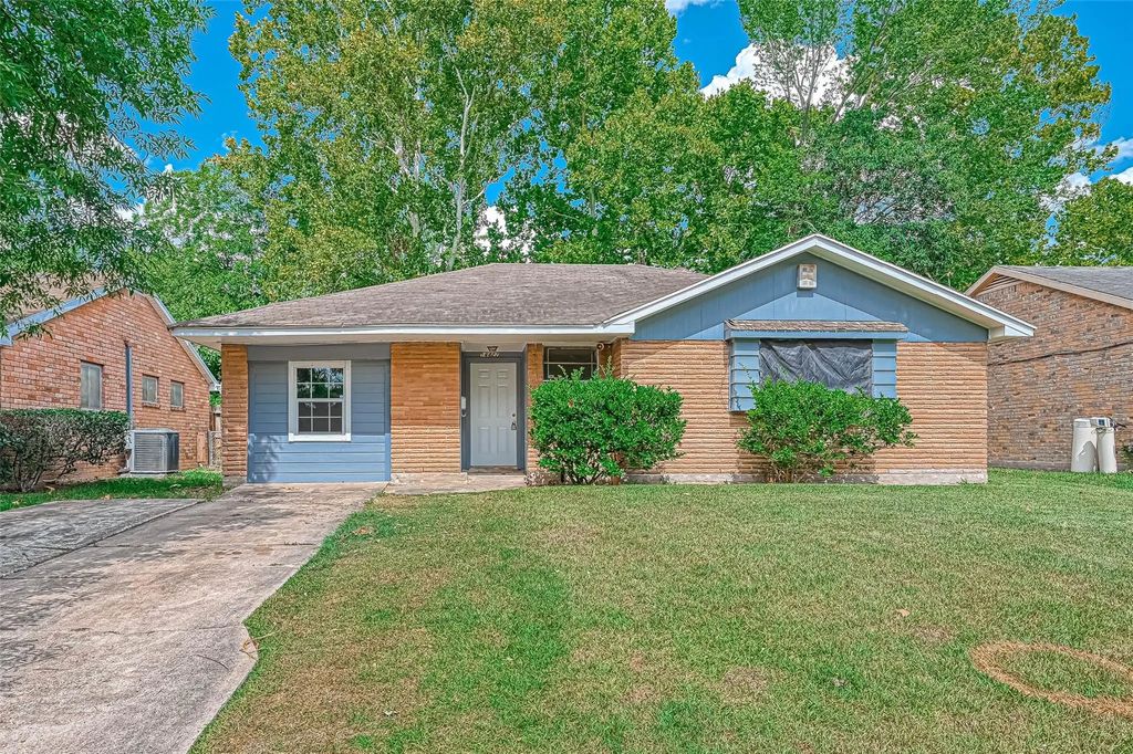 14427 Campden Hill Road, Houston