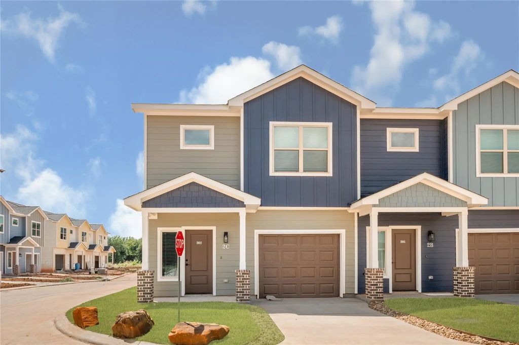 14010 Longstreet 101, Willis