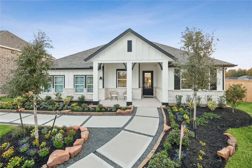 3018 Troubadour Drive, Crosby