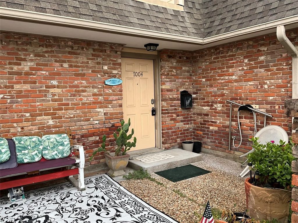 7004 Williams Drive, Galveston