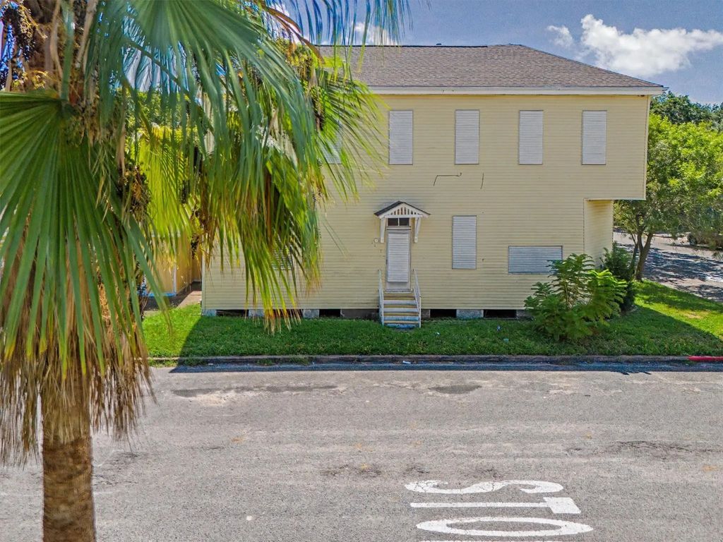 1425 Avenue K, Galveston