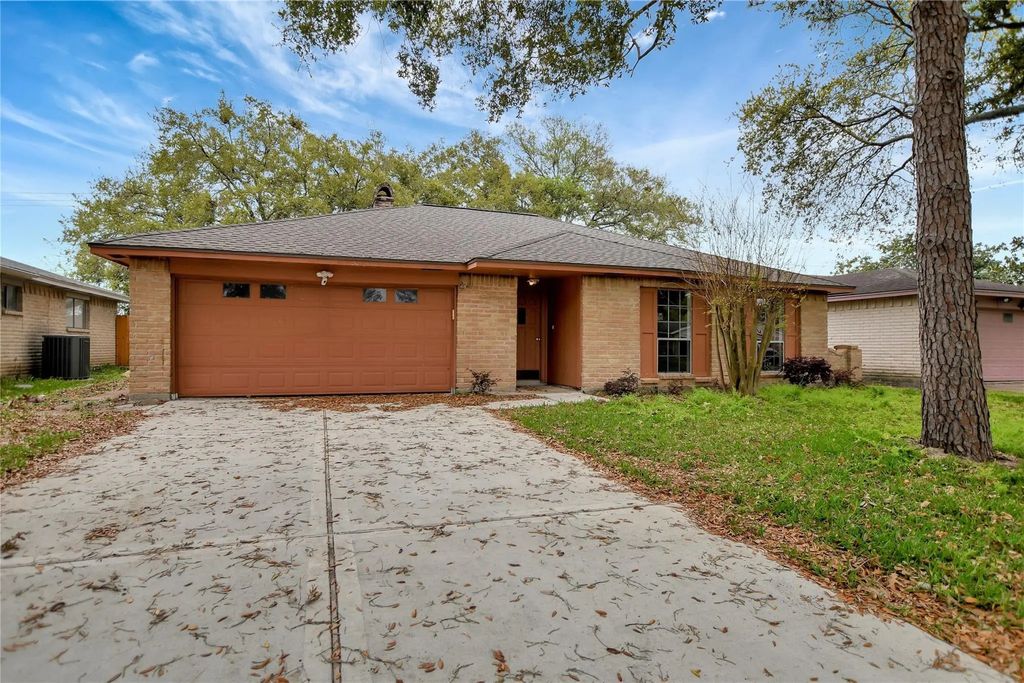 17119 Bougainvilla Lane, Friendswood