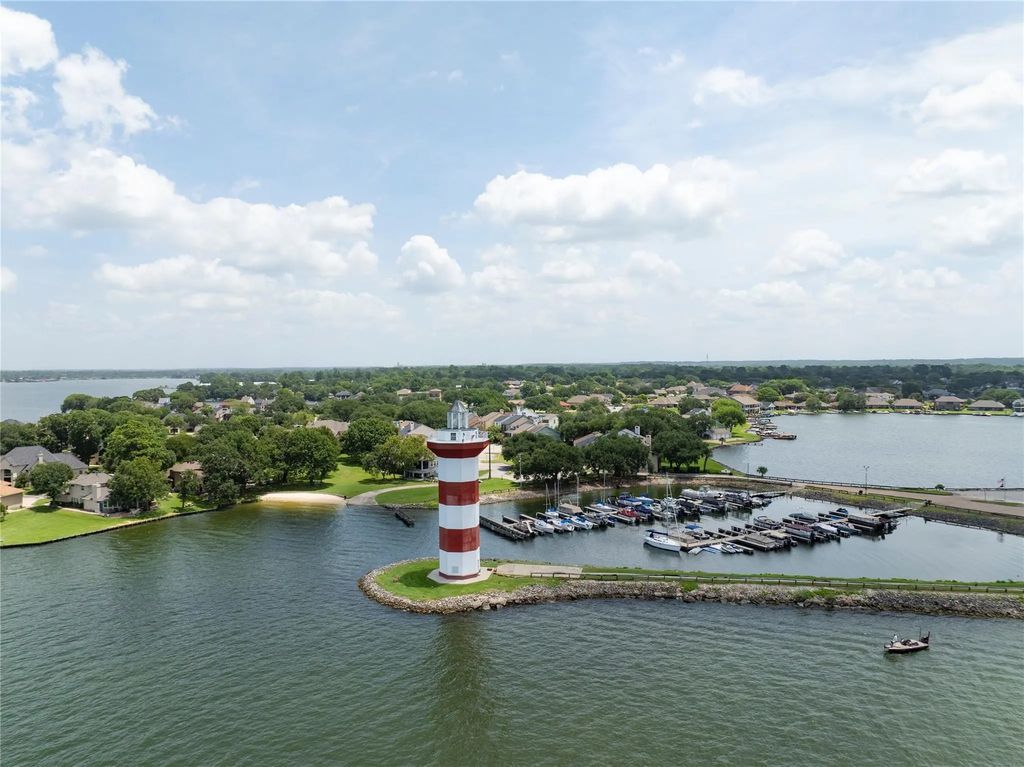 1436 Bowsprit Point, Willis