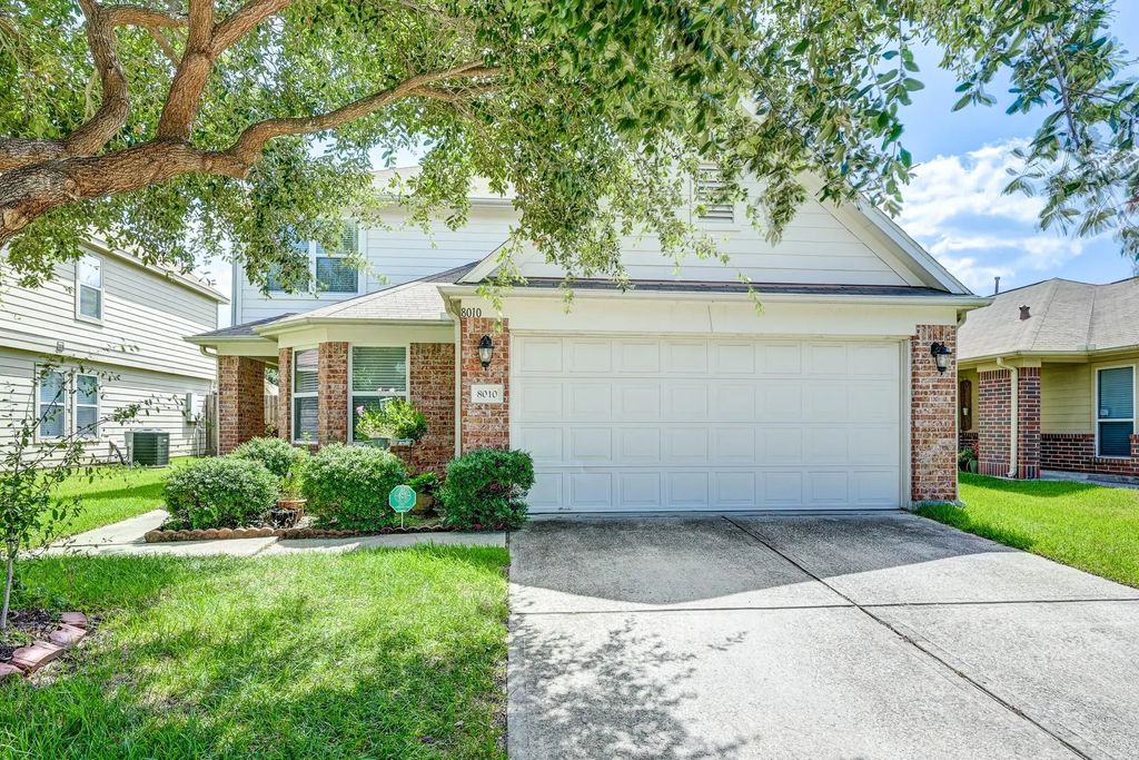 8010 Pickling Lane, Baytown