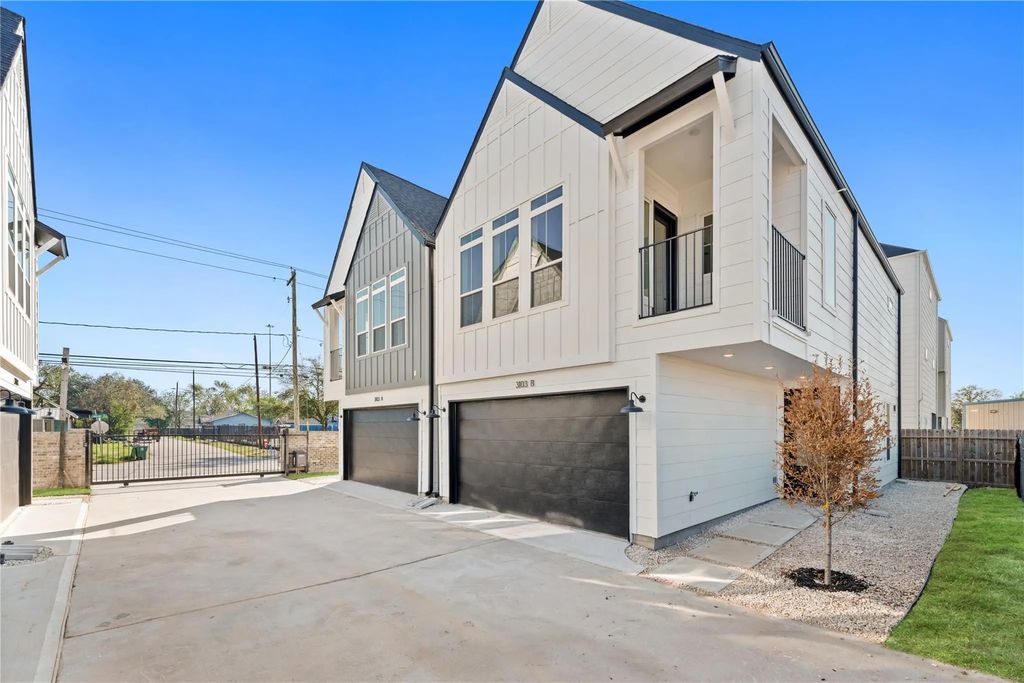 3103 Jensen Dr B, Houston