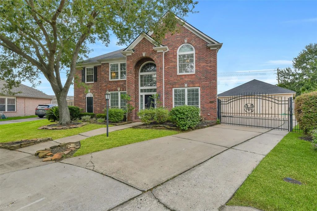 1102 Rippling Springs, League City