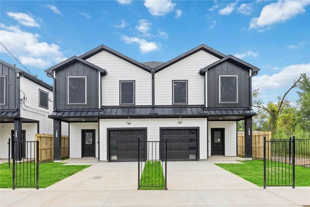6736 Paris Street A-b, Houston