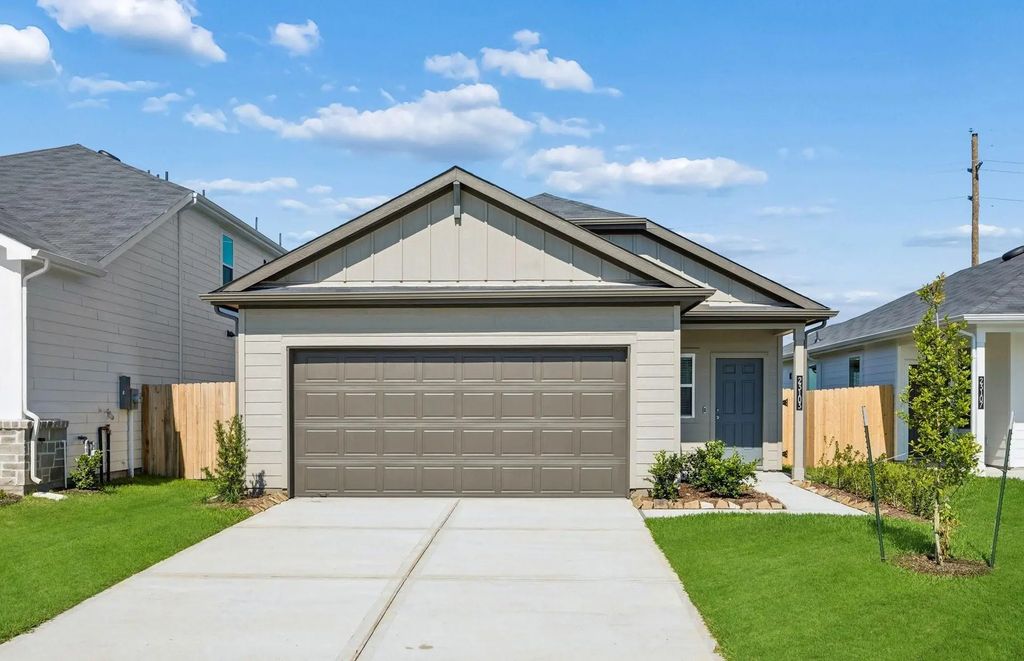 23103 Daftmill Drive, Waller