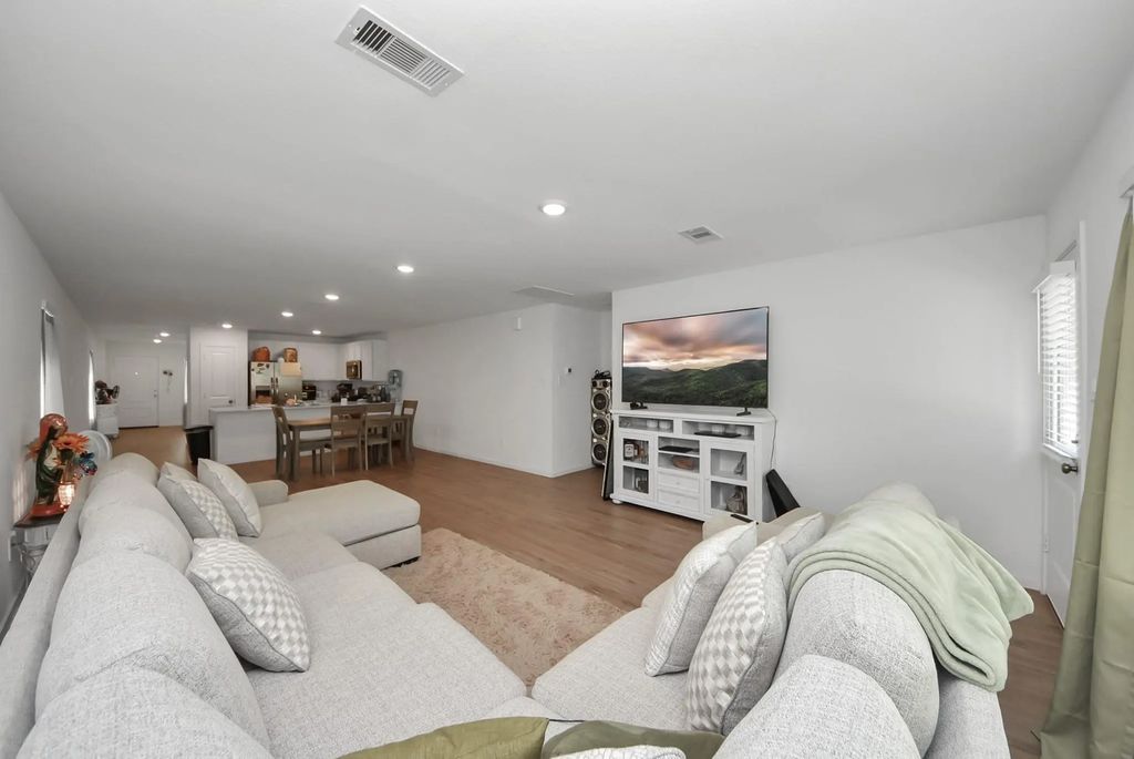 22443 Douglas Court, New Caney