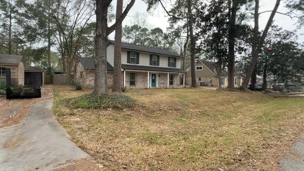 676 Ravensworth Drive, Conroe