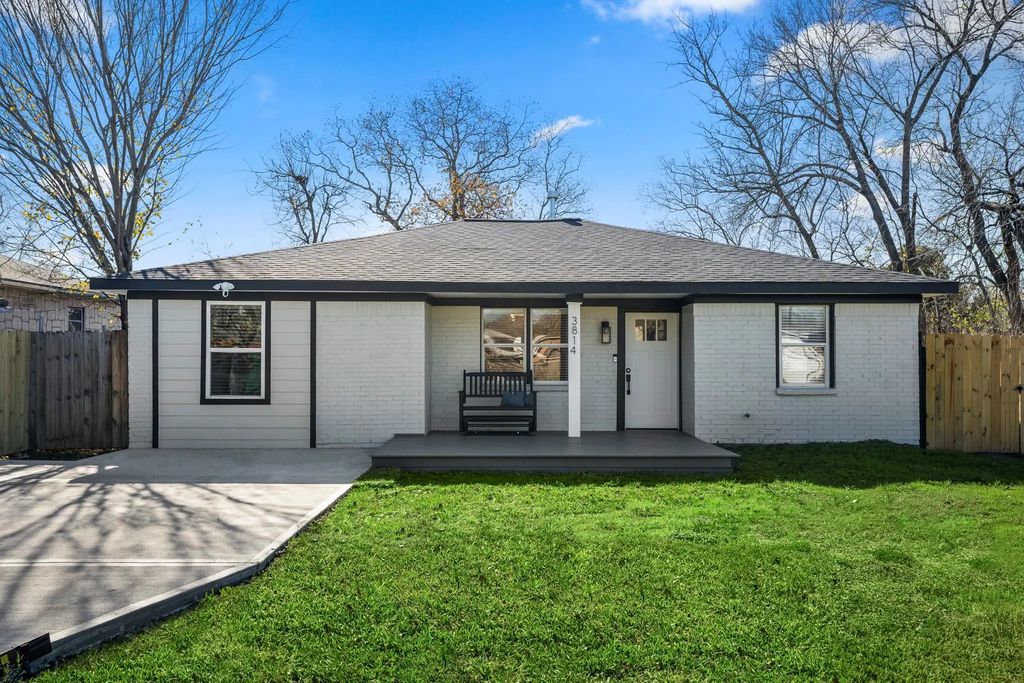 3814 Seabrook Street, Houston