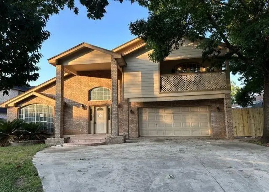 9304 Pine Village, San Antonio