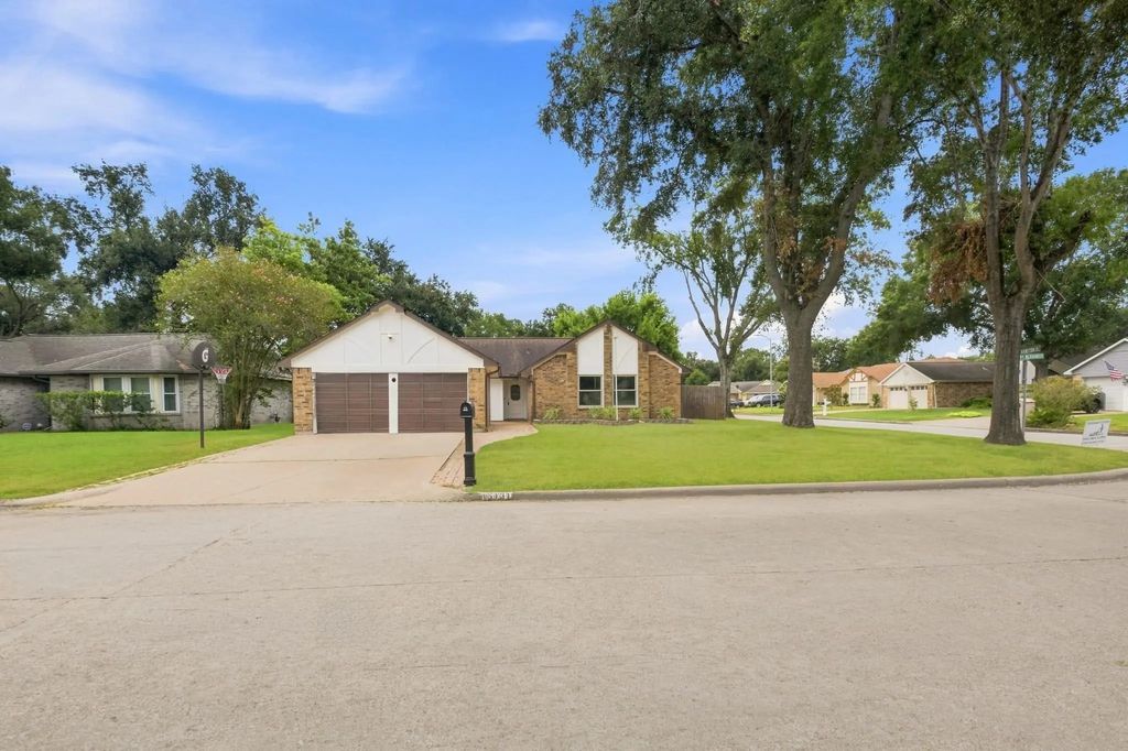 15131 Mulberry Meadows Drive, Houston