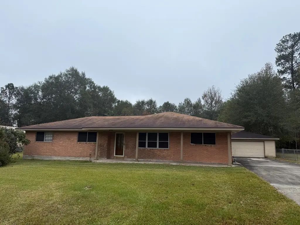 411 E Stadium Street, Kirbyville
