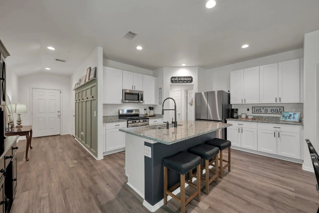 1887 Brushy Cedar Drive, Conroe