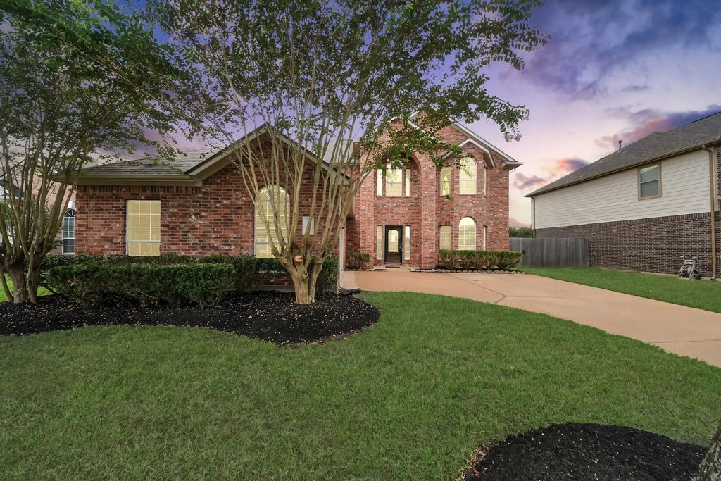 2014 Orchard Spring Drive, Pearland