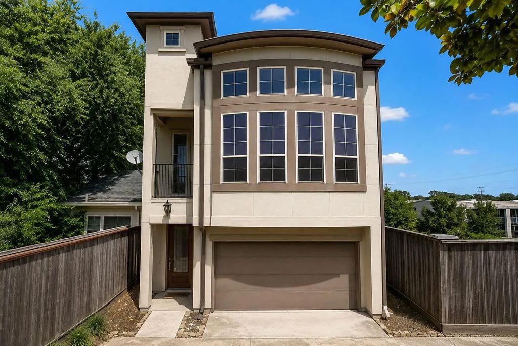 1616 Live Oak Street, Houston