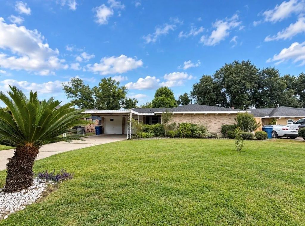 8418 Meadowview Drive 8418, Houston