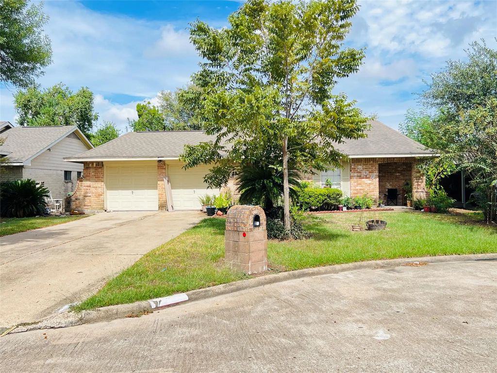 7706 Sawmill Trail, Houston