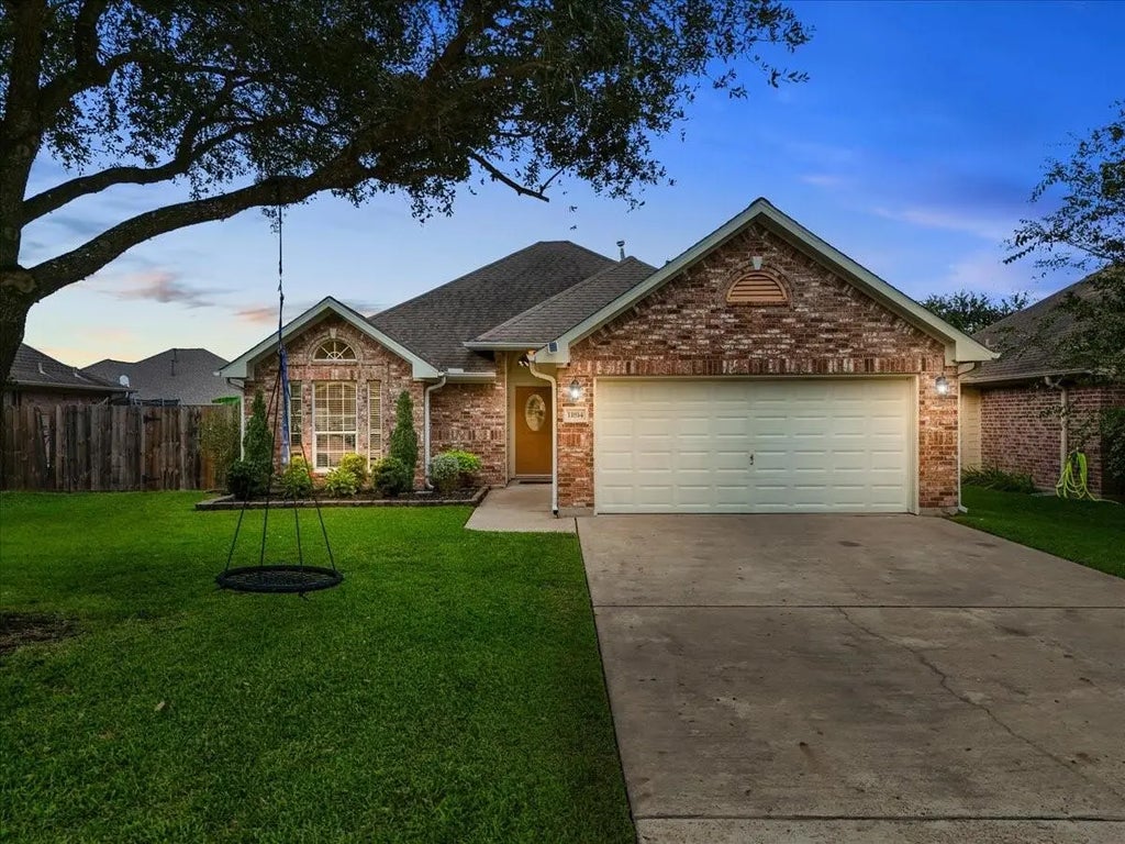 11814 Santa Fe Trail, Santa Fe