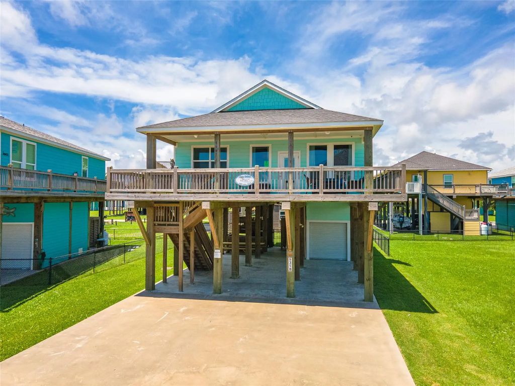 935 Eastview B, Crystal Beach