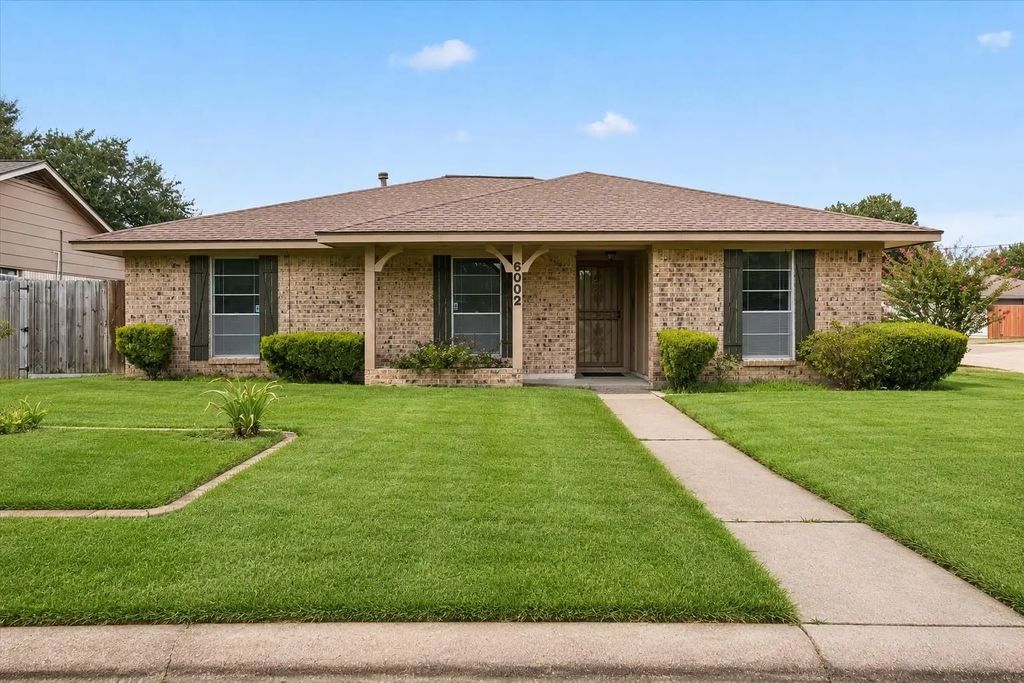 6002 Weeping Willow Road, Houston