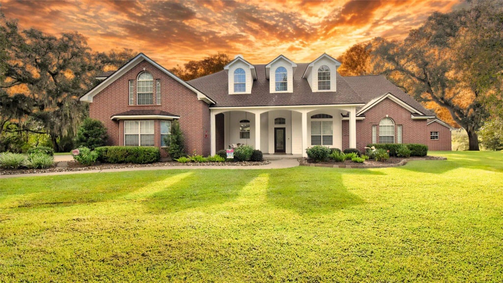 7547 County Road 684d, Sweeny