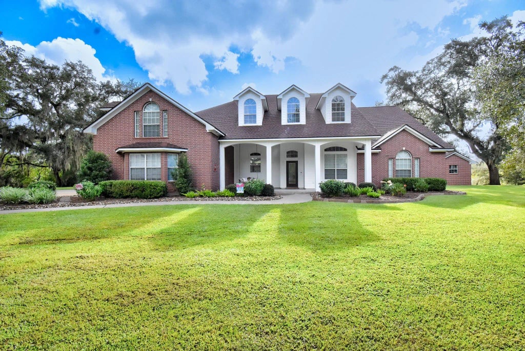 7547 County Road 684d, Sweeny